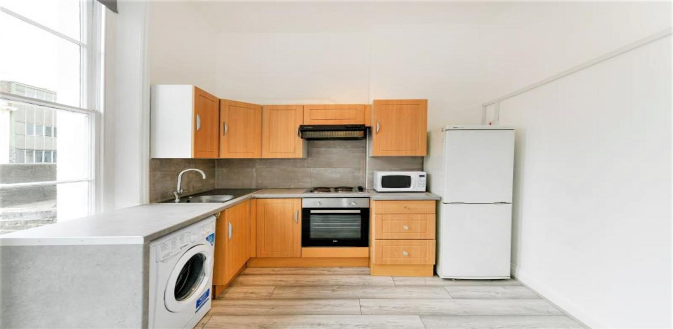 			2 Bedroom, 1 bath, 1 reception Apartment			 Kilburn High Road, KILBURN PARK