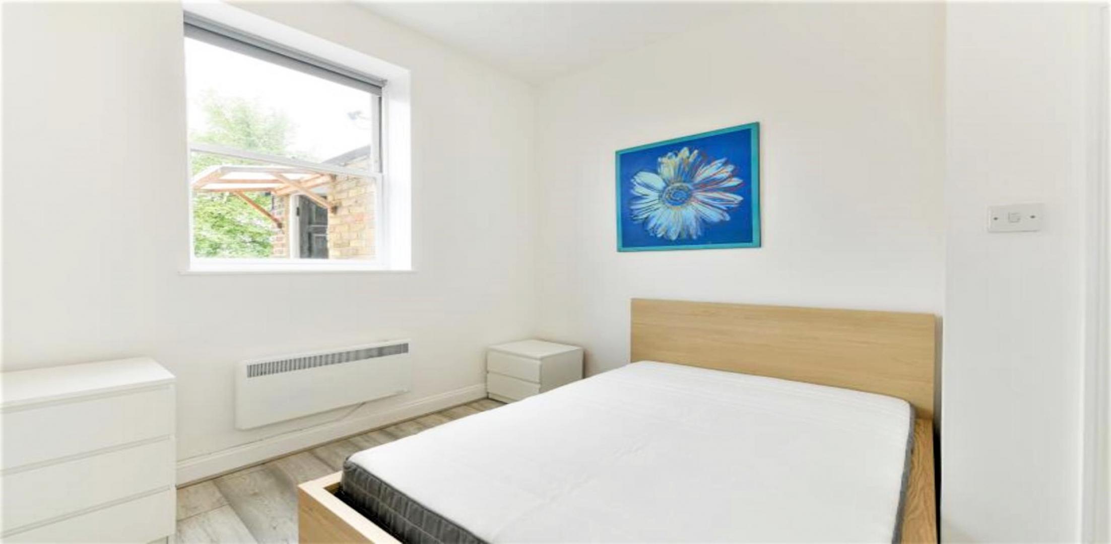 			2 Bedroom, 1 bath, 1 reception Apartment			 Kilburn High Road, KILBURN PARK