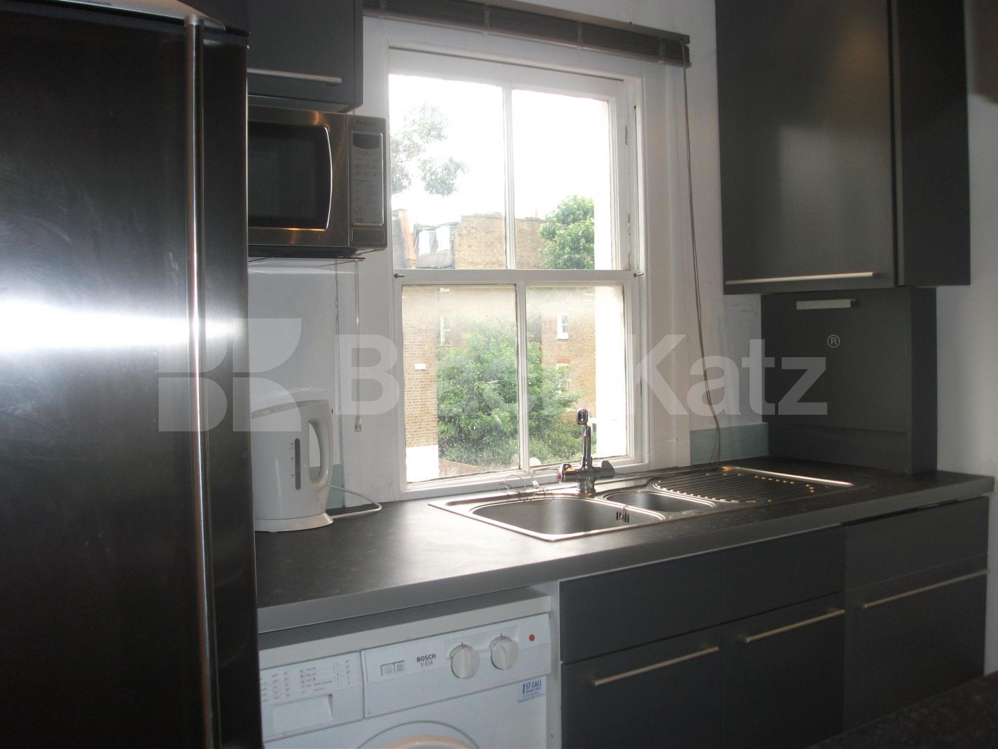 			3 Bedroom, 1 bath, 1 reception Flat			 Adie Road, Hammersmith/Brackenbury Village