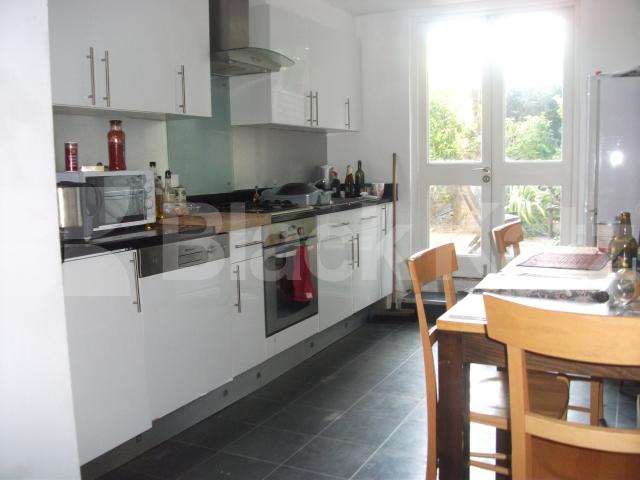 			NEW INSTRUCTION, 3 Bedroom, 1 bath, 1 reception Apartment			 Shepherds Bush Road, Shepherds Bush/Hammersmith