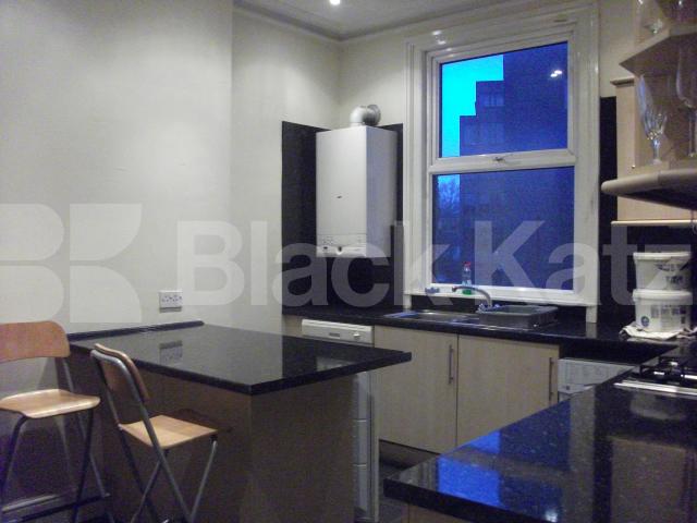 			LET, 3 Bedroom, 1 bath, 1 reception Maisonette			 Weltje Road, Hammersmith/Ravenscourt Park