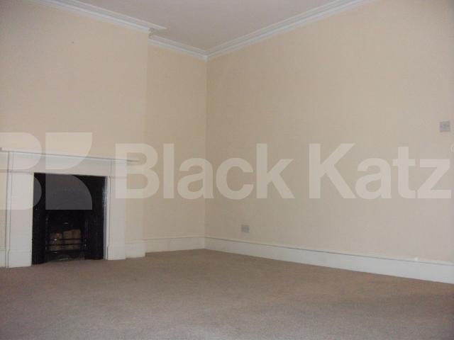 			LET, 3 Bedroom, 1 bath, 1 reception Maisonette			 Weltje Road, Hammersmith/Ravenscourt Park