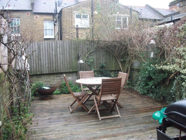 			2 Bedroom, 1 bath, 1 reception House			 Galton Street, QUEENS PARK