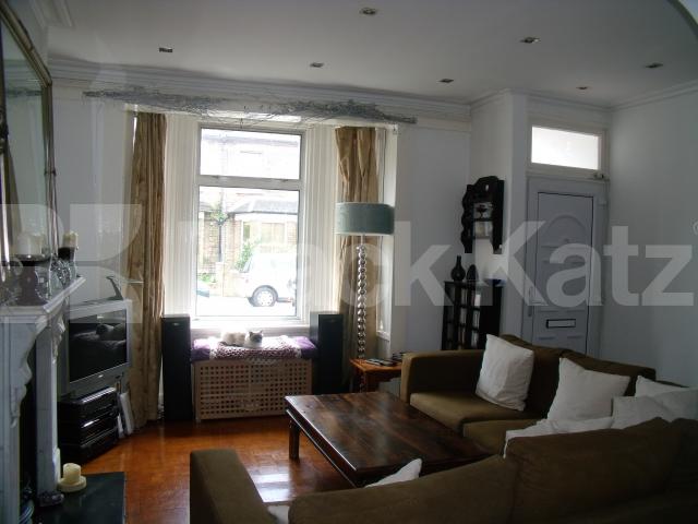 			NEW INSTRUCTION, 3 Bedroom, 1 bath, 1 reception Terraced House			 Binns Road, Turnham Green