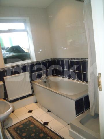 			2 Bedroom, 1 bath, 1 reception Flat			 Althea Street, Fulham/Sands End