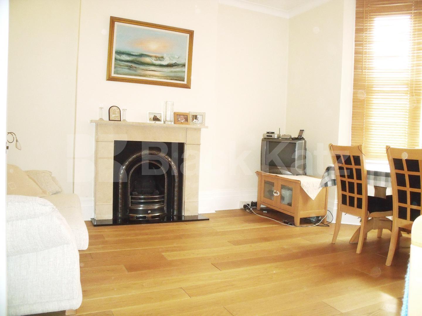 			NEW INSTRUCTION, 1 Bedroom, 1 bath, 1 reception Flat			 Friars Place Lane, Acton Central