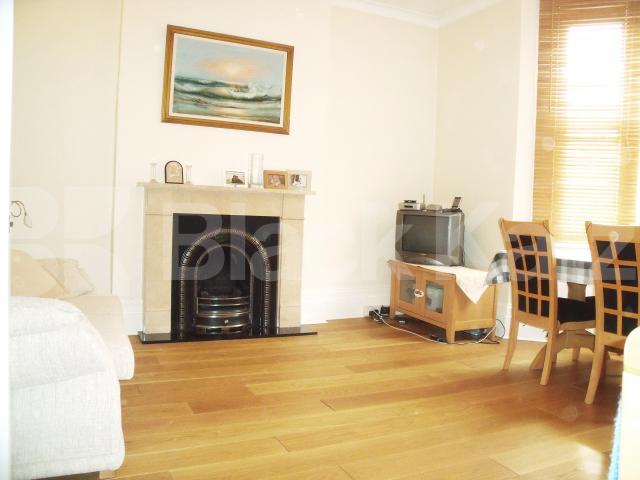 			NEW INSTRUCTION, 1 Bedroom, 1 bath, 1 reception Flat			 Friars Place Lane, Acton Central