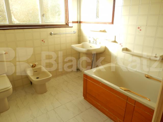 			LET, 3 Bedroom, 1 bath, 1 reception House			 Princes Gardens, West Acton