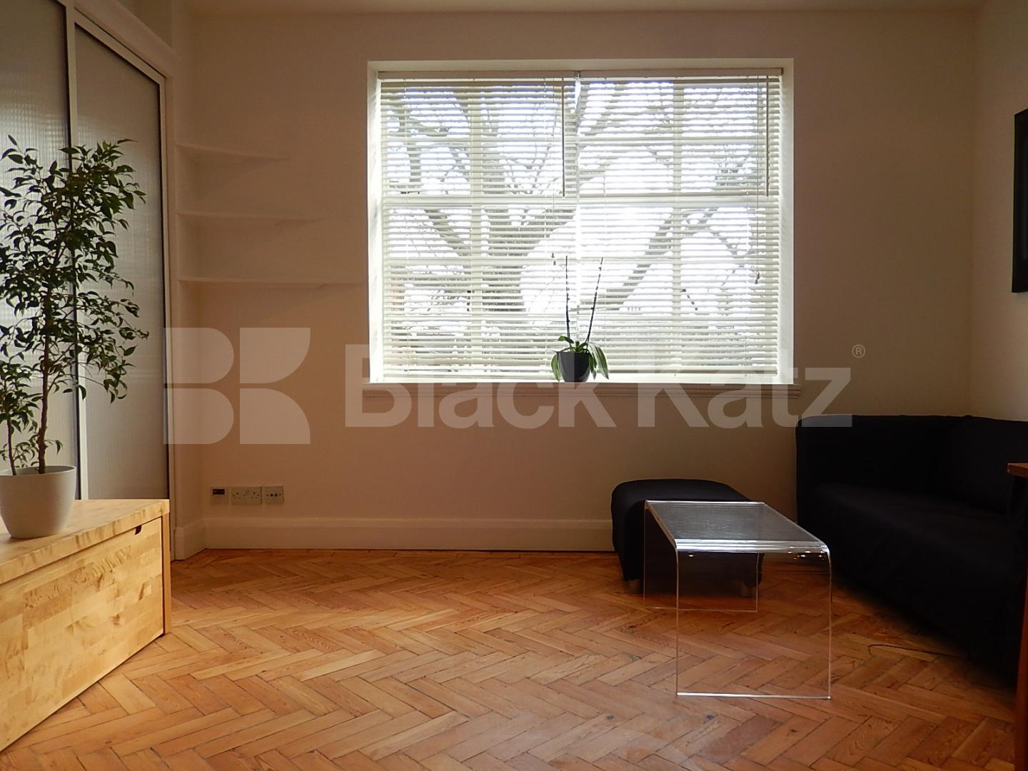 			UNDER OFFER , 1 Bedroom, 1 bath, 1 reception Flat			 Hamlet Gardens, Ravenscourt Park/Hammersmith