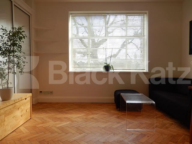 			UNDER OFFER , 1 Bedroom, 1 bath, 1 reception Flat			 Hamlet Gardens, Ravenscourt Park/Hammersmith