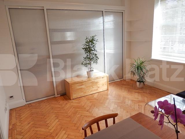 			UNDER OFFER , 1 Bedroom, 1 bath, 1 reception Flat			 Hamlet Gardens, Ravenscourt Park/Hammersmith