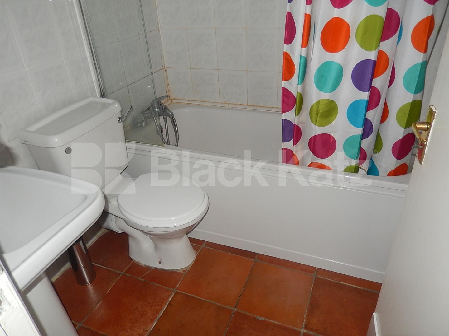 			LET, 2 Bedroom, 1 bath, 1 reception Flat			 Edith Grove, Chelsea