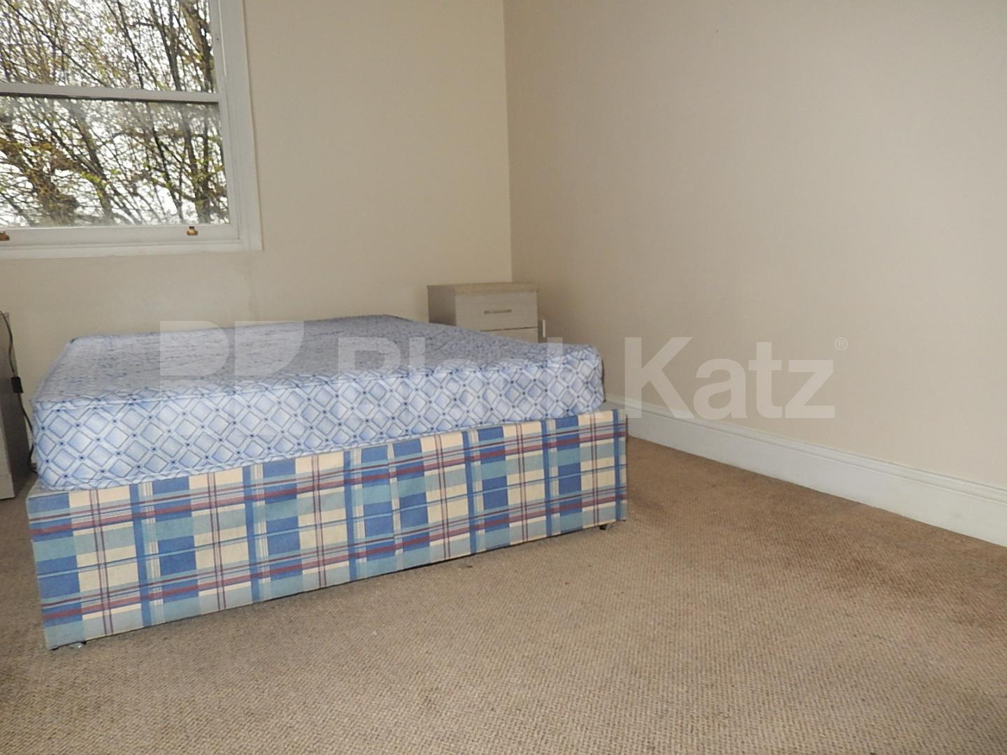 			LET, 2 Bedroom, 1 bath, 1 reception Flat			 Edith Grove, Chelsea