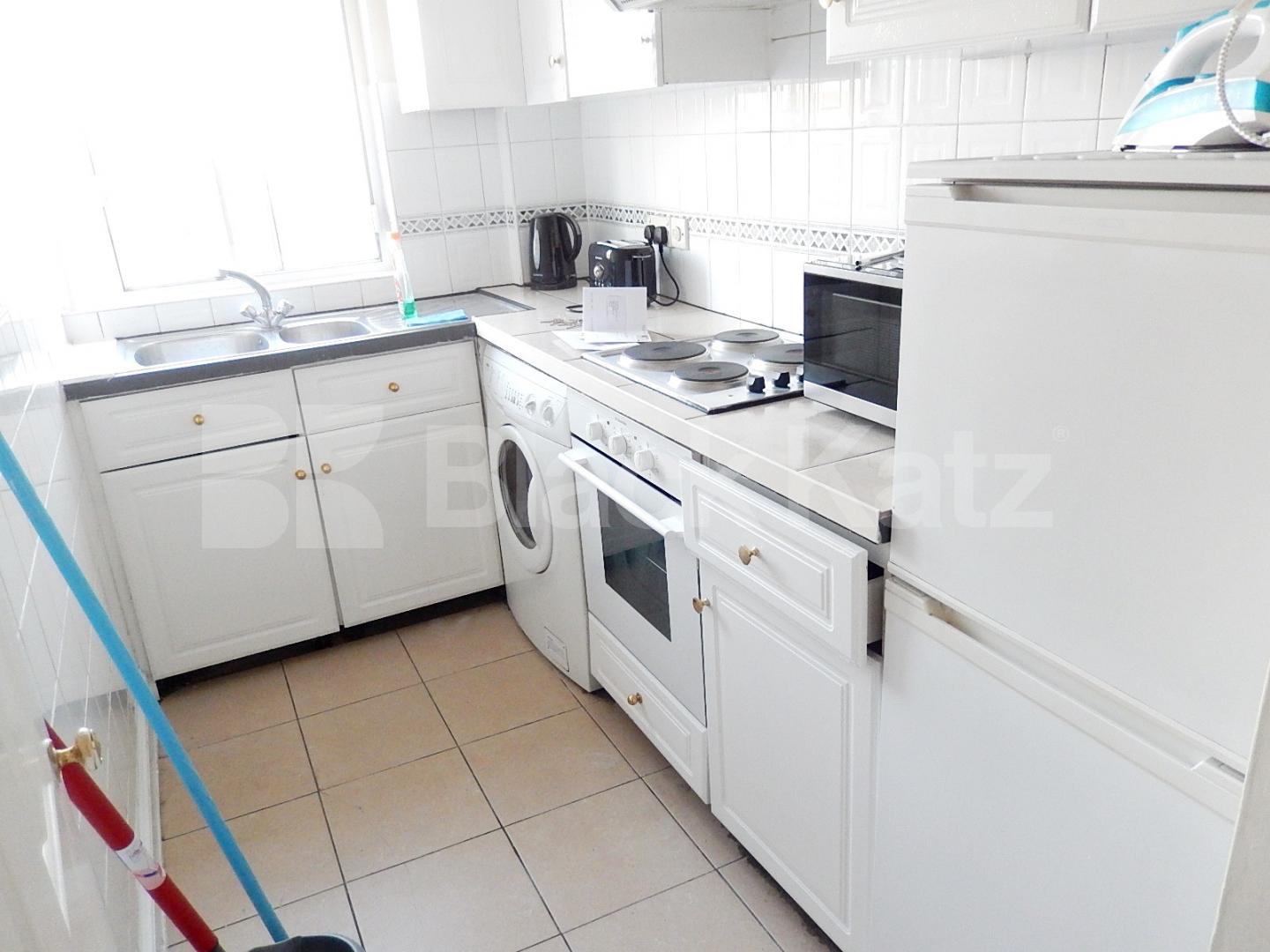 			NEW INSTRUCTION INCLUSIVE OF HEATING AND HOT WATER, 3 Bedroom, 1 bath, 1 reception Flat			 Edith Villas, WEST KENSINGTON 