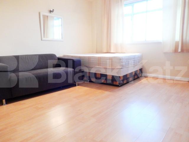 			NEW INSTRUCTION INCLUSIVE OF HEATING AND HOT WATER, 3 Bedroom, 1 bath, 1 reception Flat			 Edith Villas, WEST KENSINGTON 