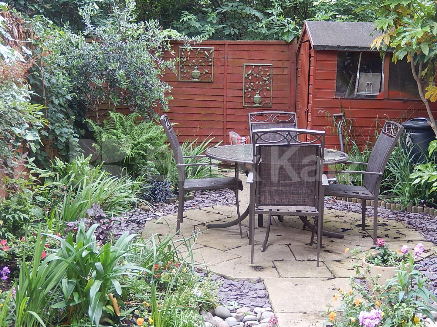 			LET, 2 Bedroom, 1 bath, 1 reception Flat			 Coningham Road , Shepherds Bush