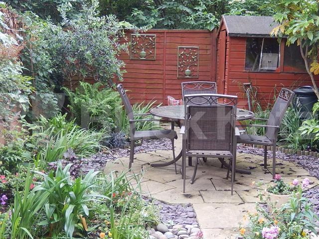 			LET, 2 Bedroom, 1 bath, 1 reception Flat			 Coningham Road , Shepherds Bush