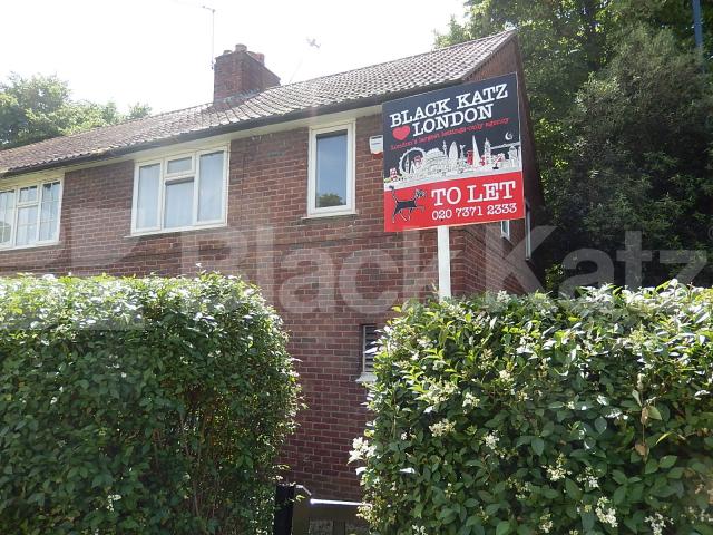 			NEW INSTRUCTION, 4 Bedroom, 1 bath, 1 reception House			 Westway, White City/Shepherds Bush