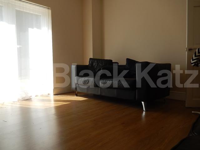 			NEW INSTRUCTION, 4 Bedroom, 1 bath, 1 reception House			 Westway, White City/Shepherds Bush