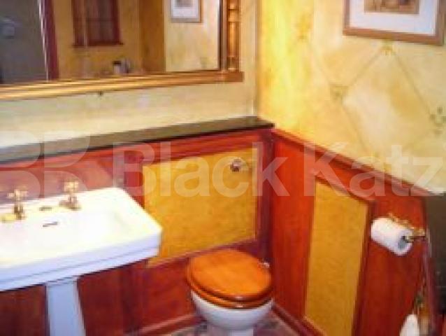 			AMAZING!!, 1 Bedroom, 1 bath, 1 reception Flat			 Saltram Crescent, QUEENS PARK