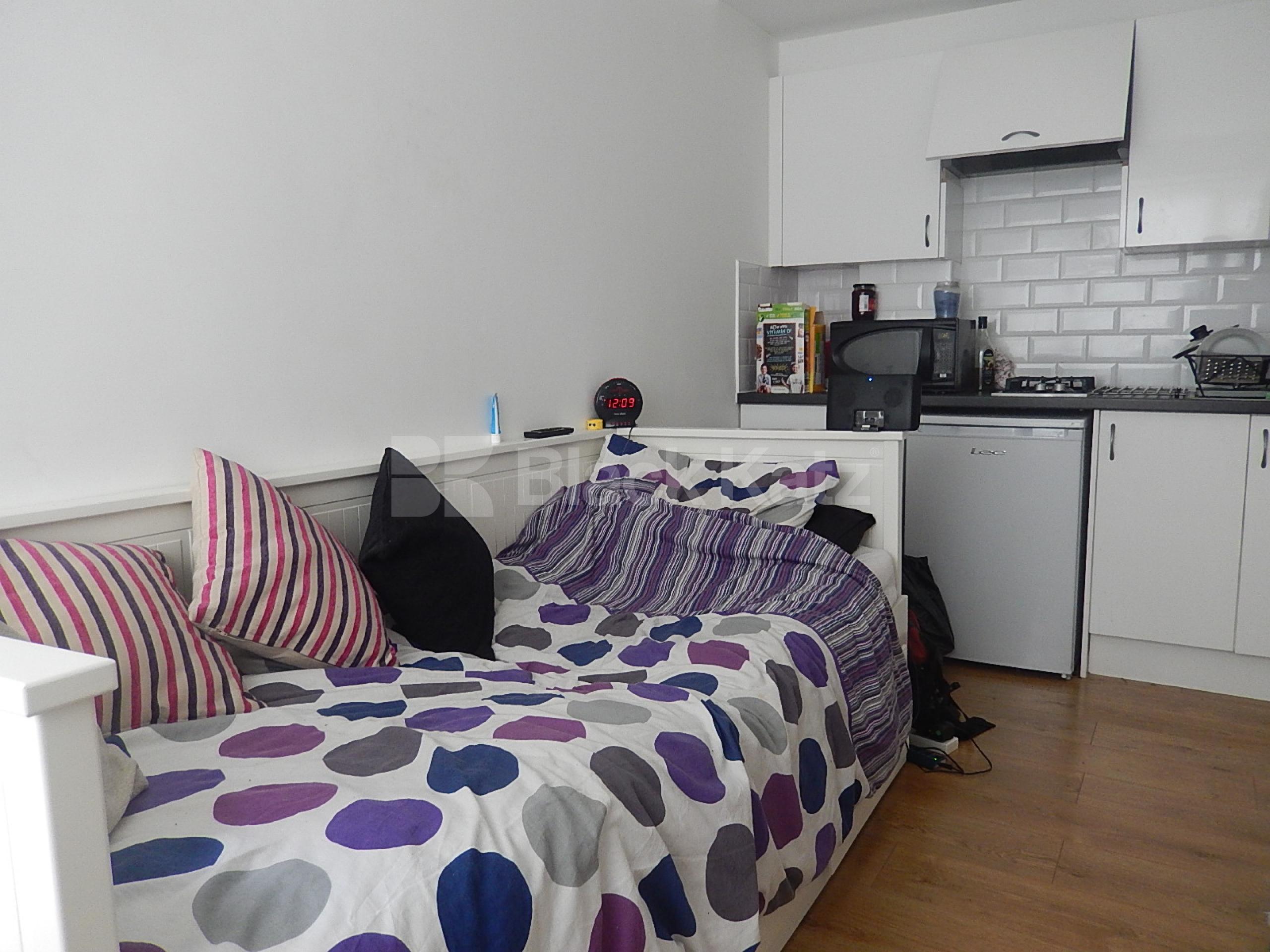 			INCLUDING ALL BILLS, Studio Apartment, 1 bath, 1 reception Ground Floor Flat			 Ullswater Crescent, Kingston Vale SW15