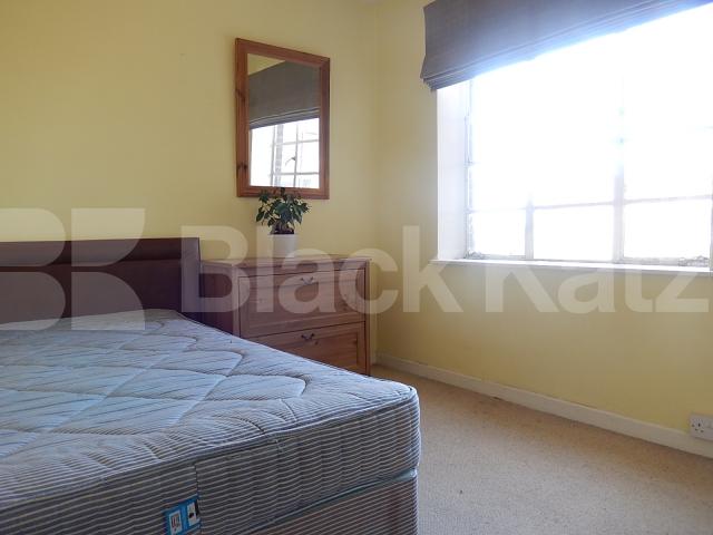 			INCLUSIVE OF HEATING AND HOT WATER, 3 Bedroom, 1 bath, 1 reception Flat			 The Grampians, Shepherds Bush