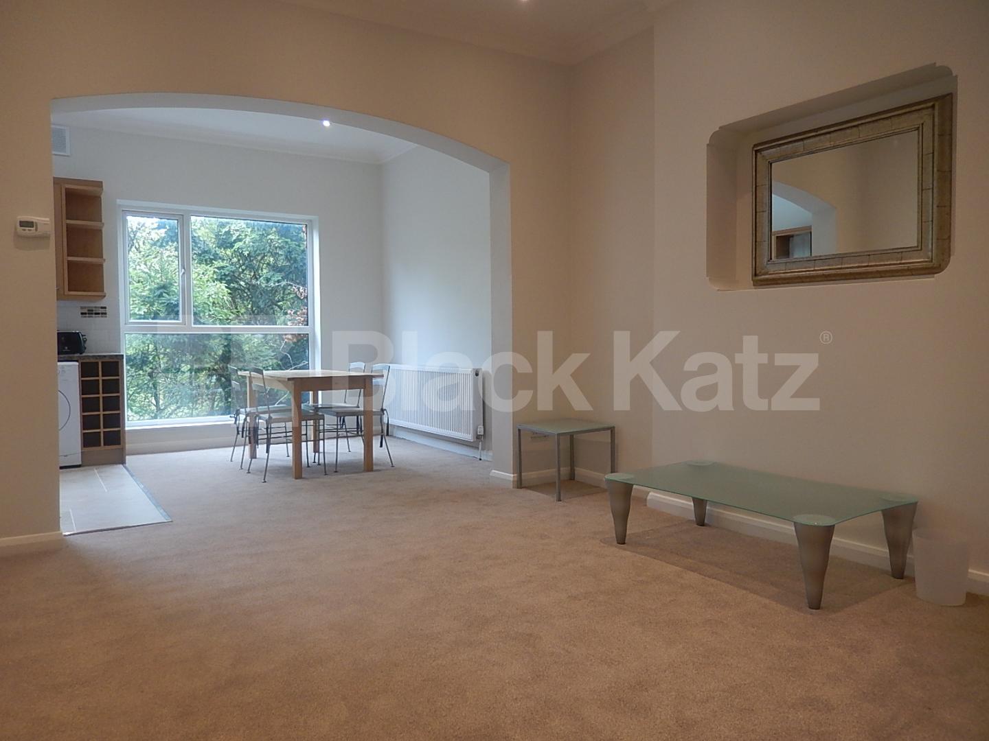 			NEW INSTRUCTIONS, 2 Bedroom, 1 bath, 1 reception Flat			 Mall Road, Hammersmith