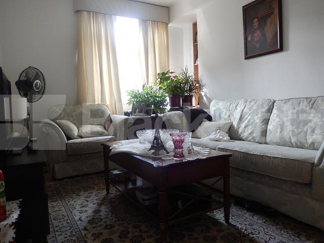 			FURNISHED OR UNFURNISHED , 2 Bedroom, 1 bath, 1 reception Flat			 Latymer Court, Hammersmith Road, Hammersmith