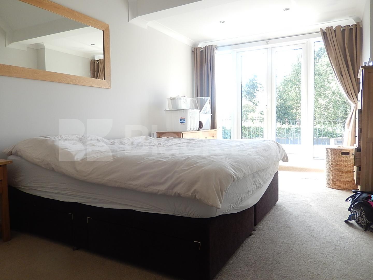 			NEW INSTRUCTION, 5 Bedroom, 1 bath, 1 reception House			 Corringway , North Ealing