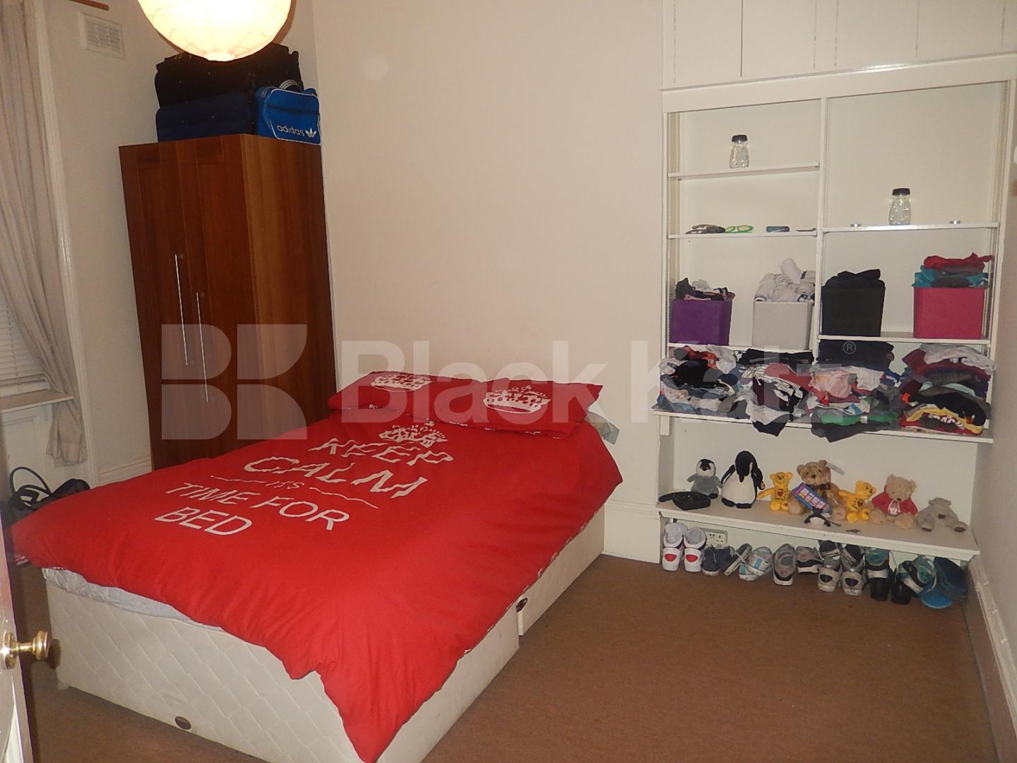 			LET, 1 Bedroom, 1 bath, 1 reception Flat			 Westwick Gardens, Shepherds Bush/Brook Green