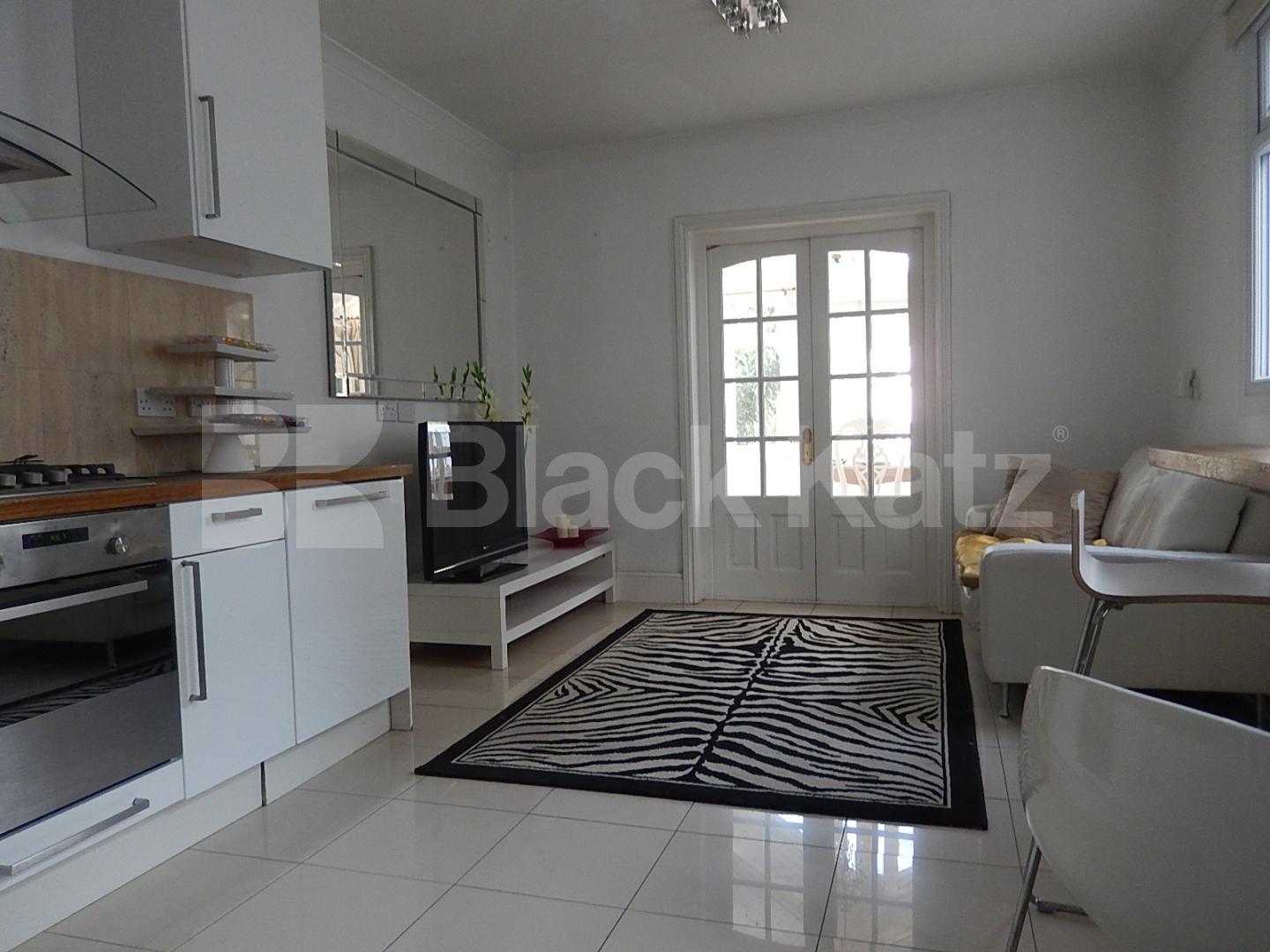 			NEW INSTRUCTION, 2 Bedroom, 1 bath, 1 reception Ground Floor Flat			 Silver Crescent, Gunnersbury/Chiswick