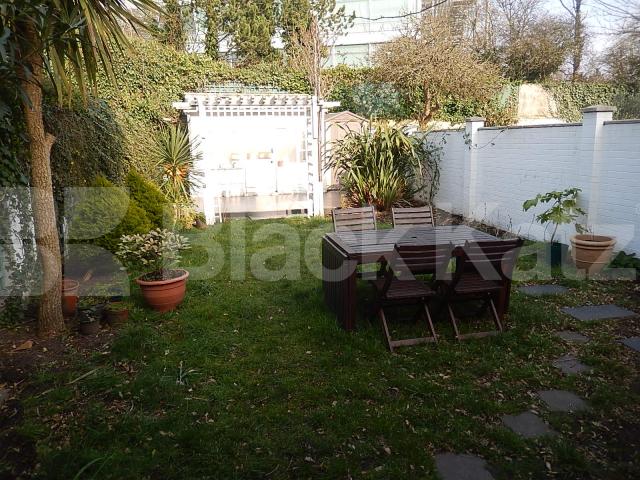 			NEW INSTRUCTION, 2 Bedroom, 1 bath, 1 reception Ground Floor Flat			 Silver Crescent, Gunnersbury/Chiswick