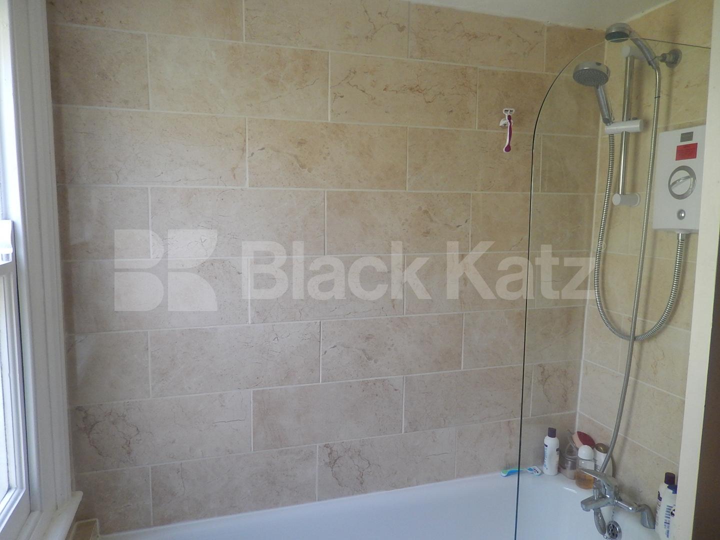 			NEW INSTRUCTION, 3 Bedroom, 1 bath, 1 reception Flat			 Milson Road, Shepherds Bush/Brook Green