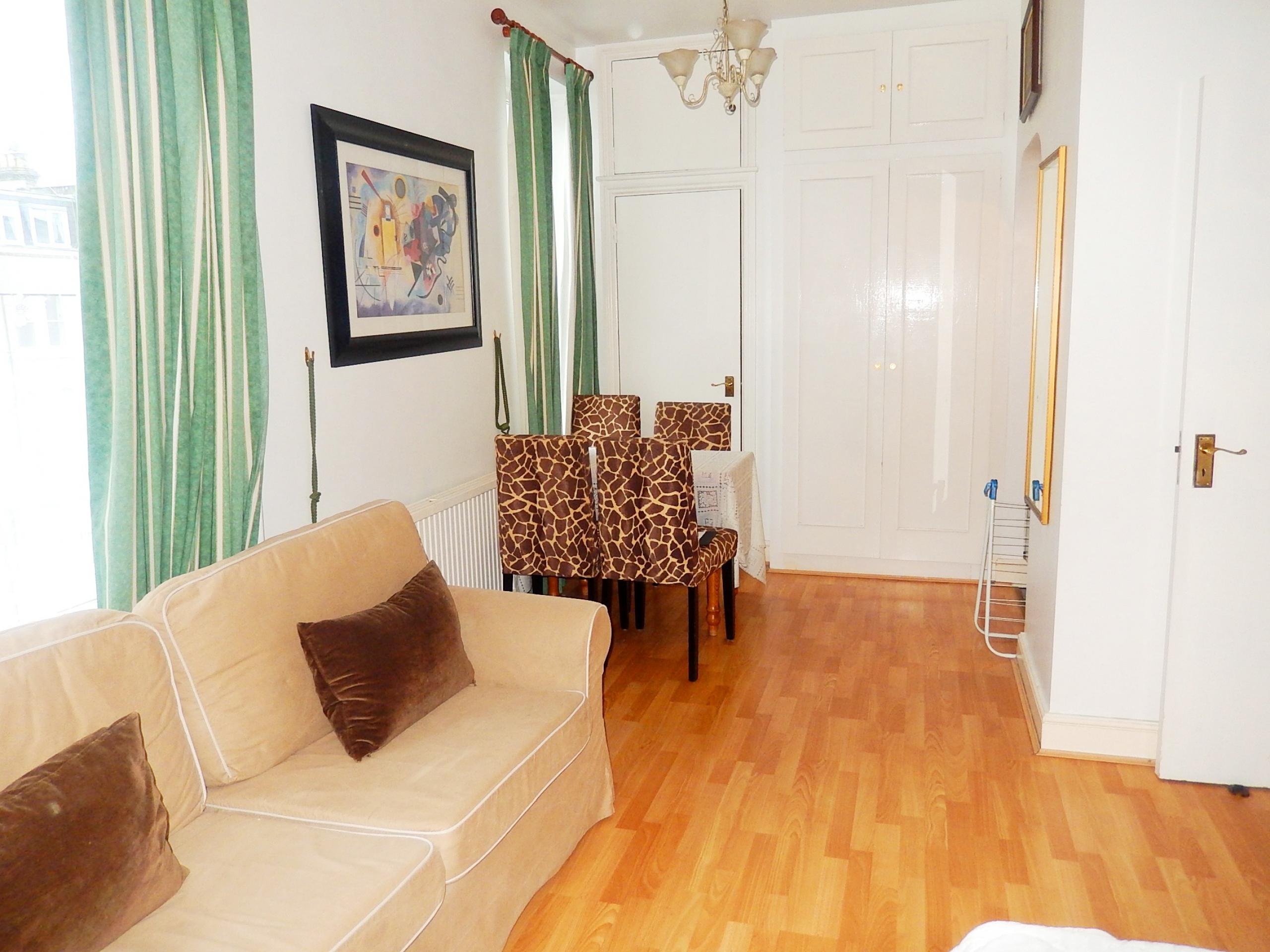 			NEW INSTRUCTION, Studio Apartment, 1 bath, 1 reception Flat			 Sinclair Road, SHEPHERDS BUSH W14