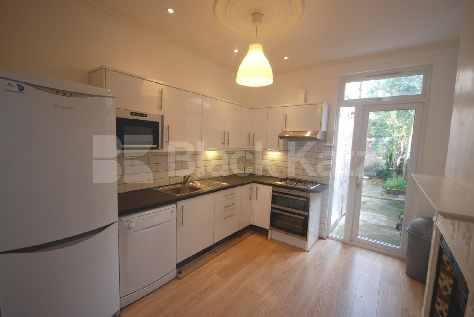 			NEW INSTRUCTION!, 4 Bedroom, 1 bath, 1 reception House			 Belmont Avenue, Turnpike Lane