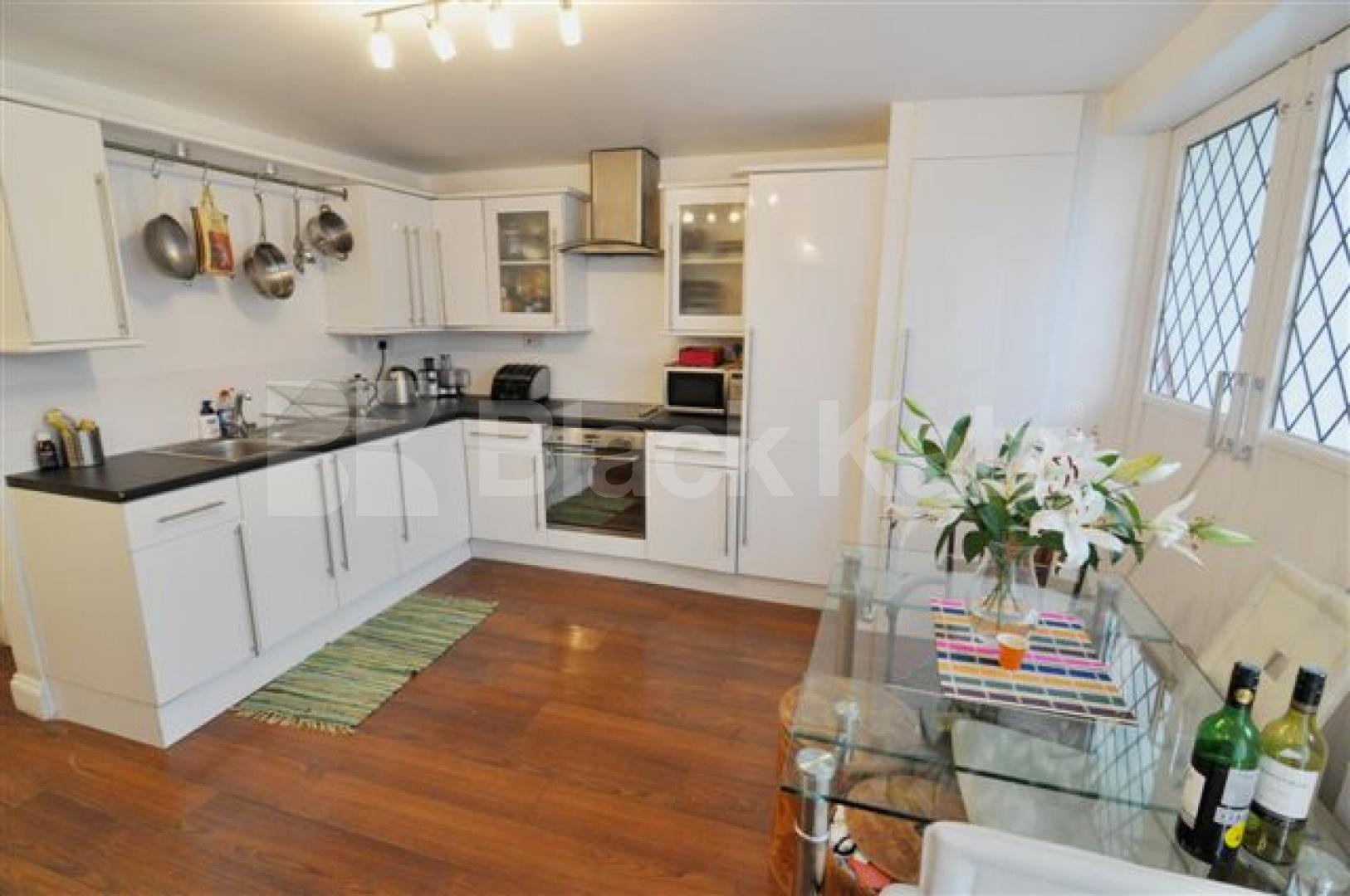 			NEW INSTRUCTION!, 2 Bedroom, 1 bath, 1 reception Flat			 Alexandra Place, ST JOHNS WOOD