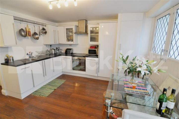 			NEW INSTRUCTION!, 2 Bedroom, 1 bath, 1 reception Flat			 Alexandra Place, ST JOHNS WOOD