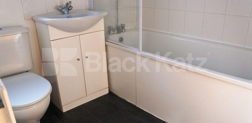 			NEW INSTRUCTION!, 3 Bedroom, 1 bath, 1 reception Flat			 Palmerston Road , Bounds Green