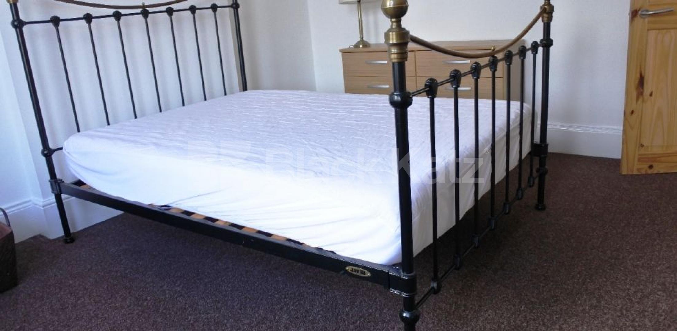 			NEW INSTRUCTION!, 3 Bedroom, 1 bath, 1 reception Flat			 Palmerston Road , Bounds Green