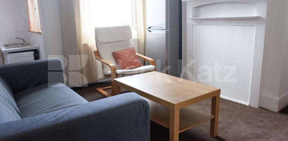 			NEW INSTRUCTION!, 3 Bedroom, 1 bath, 1 reception Flat			 Palmerston Road , Bounds Green