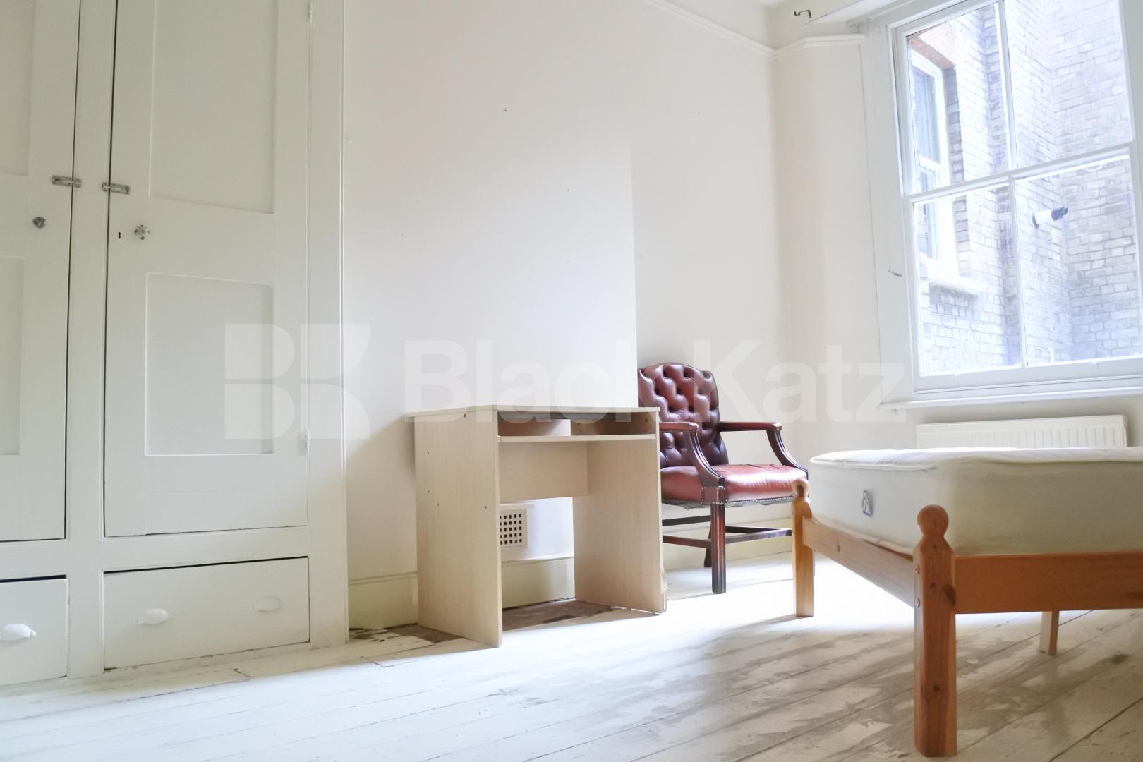 			Amazing 3 Double Bed in Mansion Block !, 3 Bedroom, 1 bath, 1 reception Flat			 Linden Mansions, Hornsey Lane, Highgate