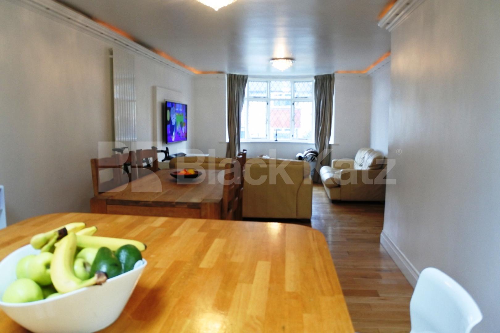 			Inlusive of all bills ! ! !, 4 Bedroom, 1 bath, 1 reception House			 Milton Avenue, High Barnet