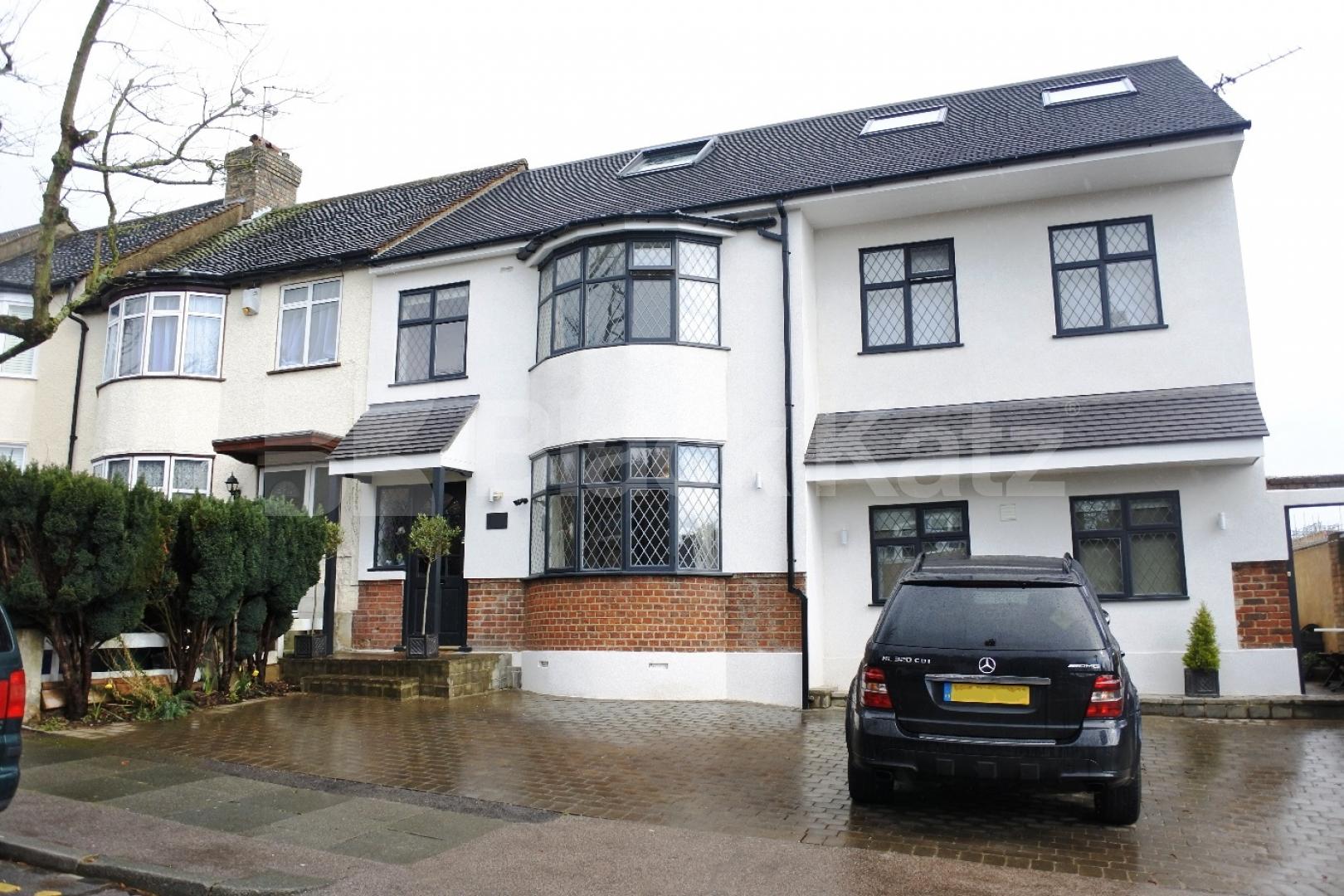 			Inlusive of all bills ! ! !, 4 Bedroom, 1 bath, 1 reception House			 Milton Avenue, High Barnet