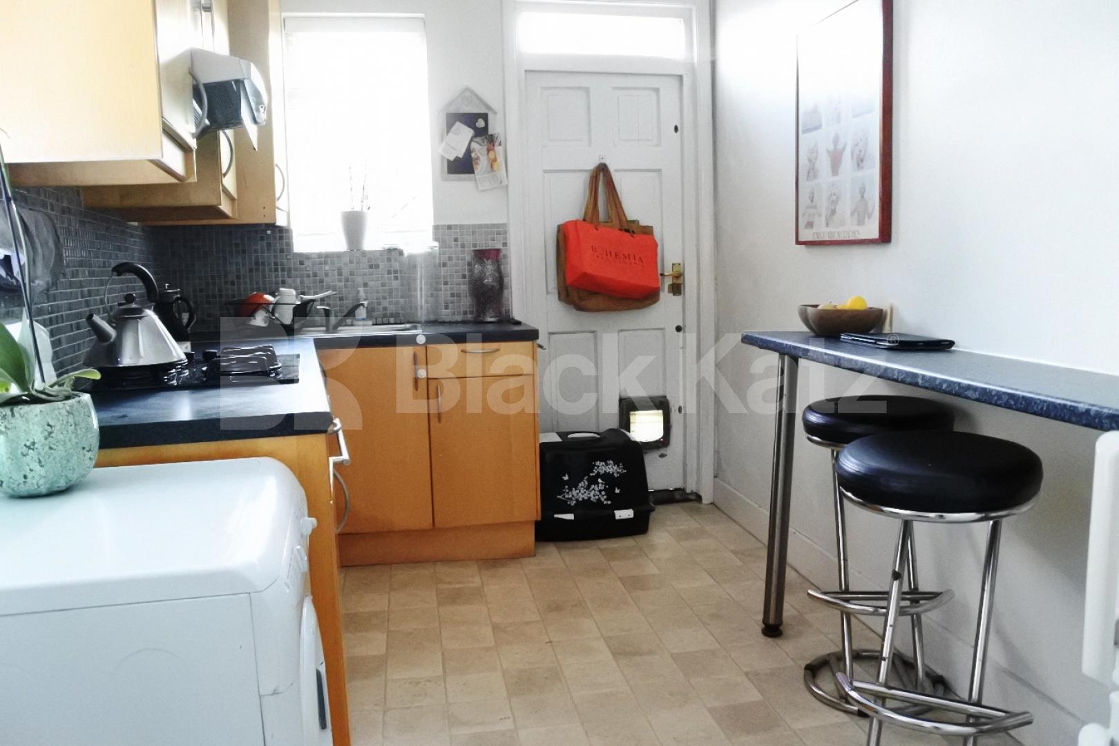 			2 Bedroom, 1 bath, 1 reception Flat			 Bourne Road, CROUCH END