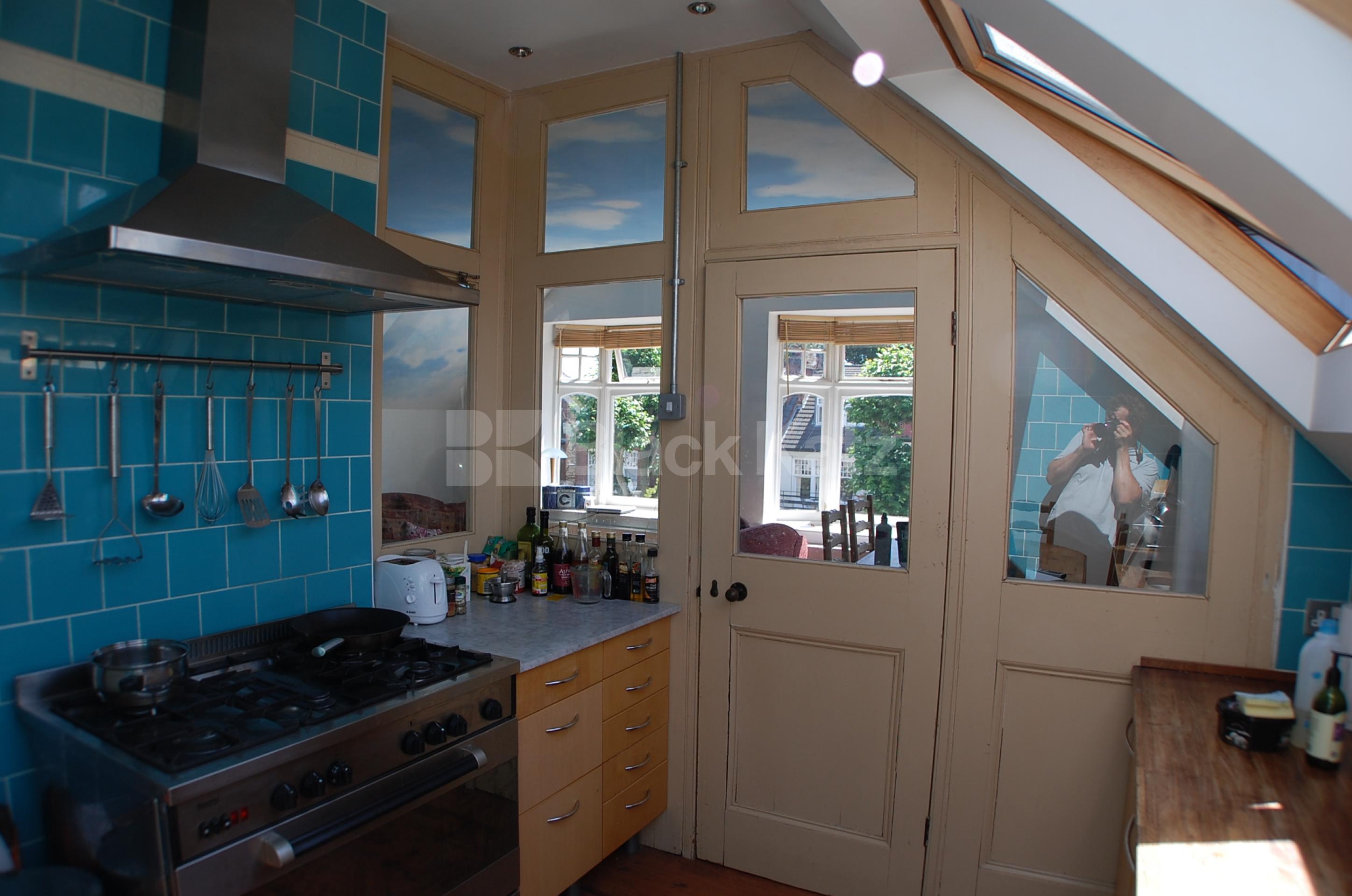 			STUNNING PROPERTY, 3 Bedroom, 1 bath, 1 reception Terraced House			 Princes Avenue, Muswell Hill N10