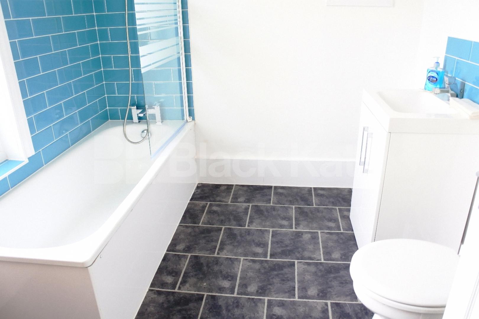 			Amazing Value Two Bed !, 2 Bedroom, 1 bath, 1 reception Flat			 Crouch Hall Road, Crouch End