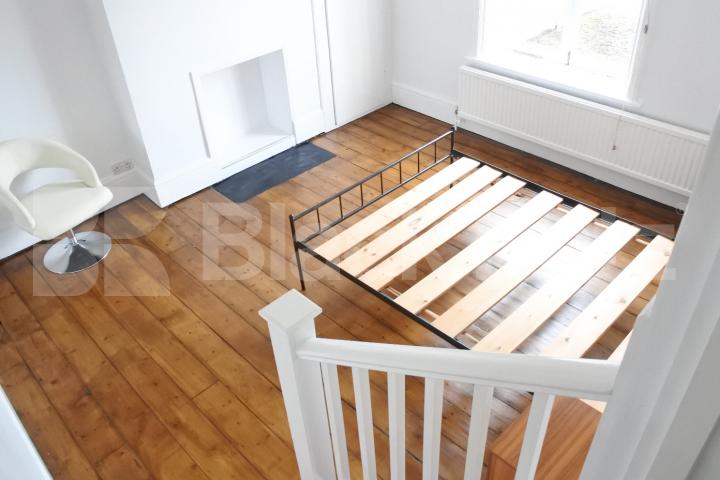 			Amazing Value Two Bed !, 2 Bedroom, 1 bath, 1 reception Flat			 Crouch Hall Road, Crouch End