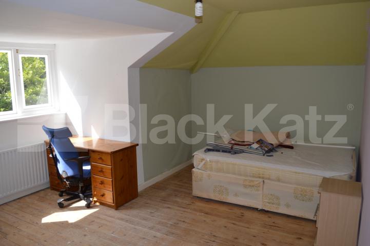 			1 Bedroom, 1 bath, 1 reception Flat			 Hamilton Way, West Finchley