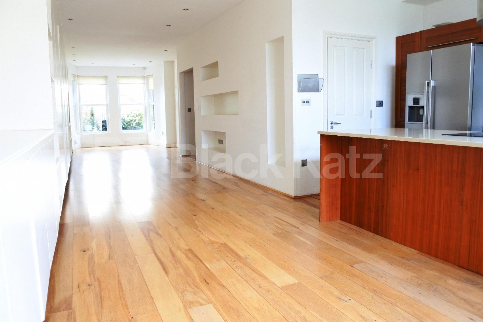 			Stunning House, 5 Bedroom, 1 bath, 1 reception House			 Park Road, Crouch End