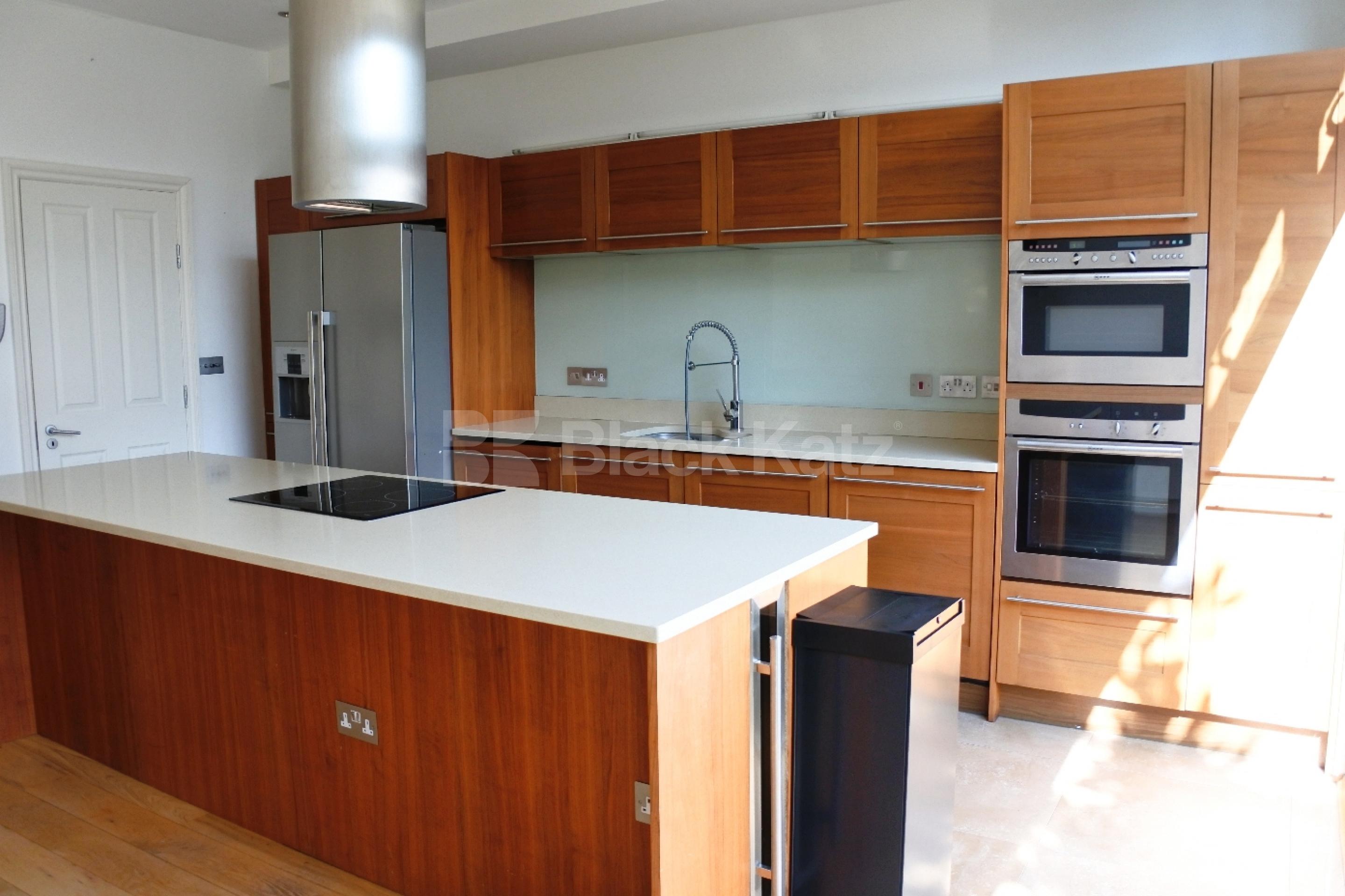 			Stunning House, 5 Bedroom, 1 bath, 1 reception House			 Park Road, Crouch End N8